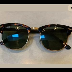 Ray ban Clubmaster Classic tortoise sunglasses